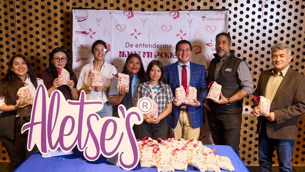 Exotik Nat apoya a 300 niñas de Zacapa durante el Congreso de Salud Menstrual