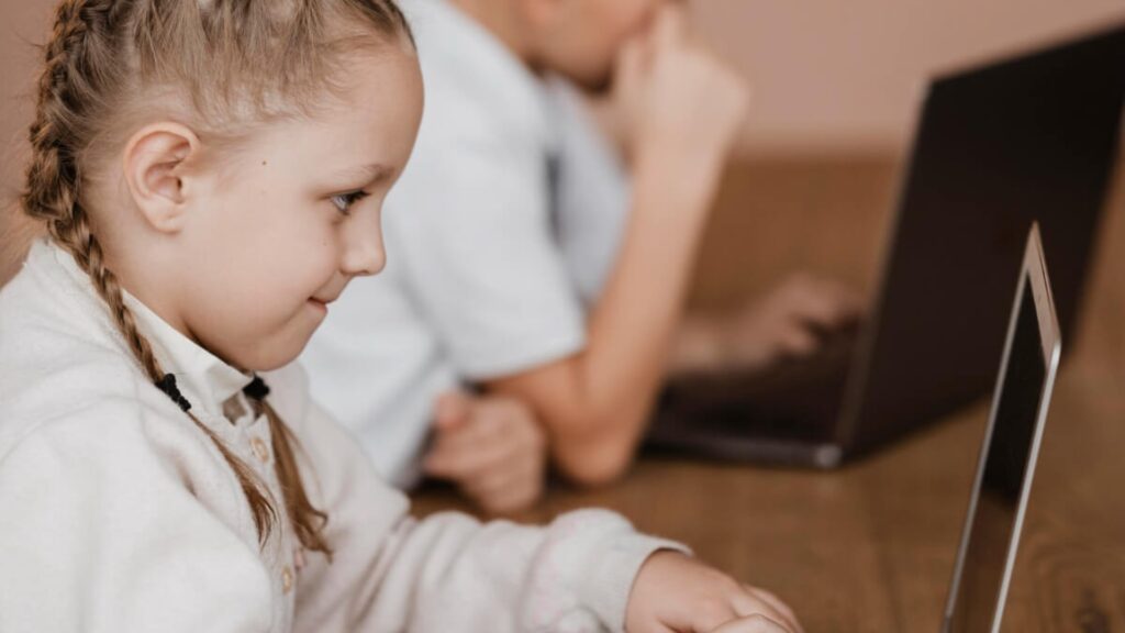 Cómo la exposición de datos en la infancia puede facilitar el robo de identidad