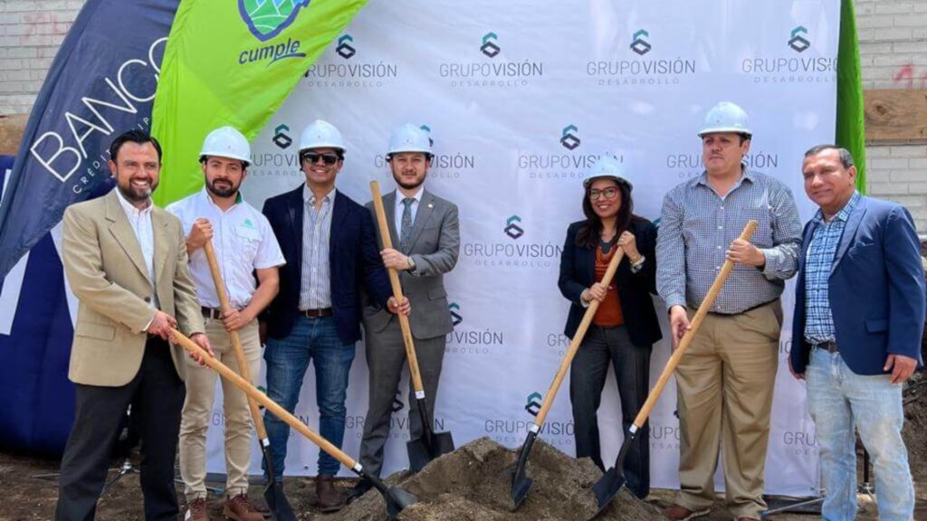 Visión Desarrollo coloca la primera piedra de Mateo 7, un proyecto residencial moderno y accesible