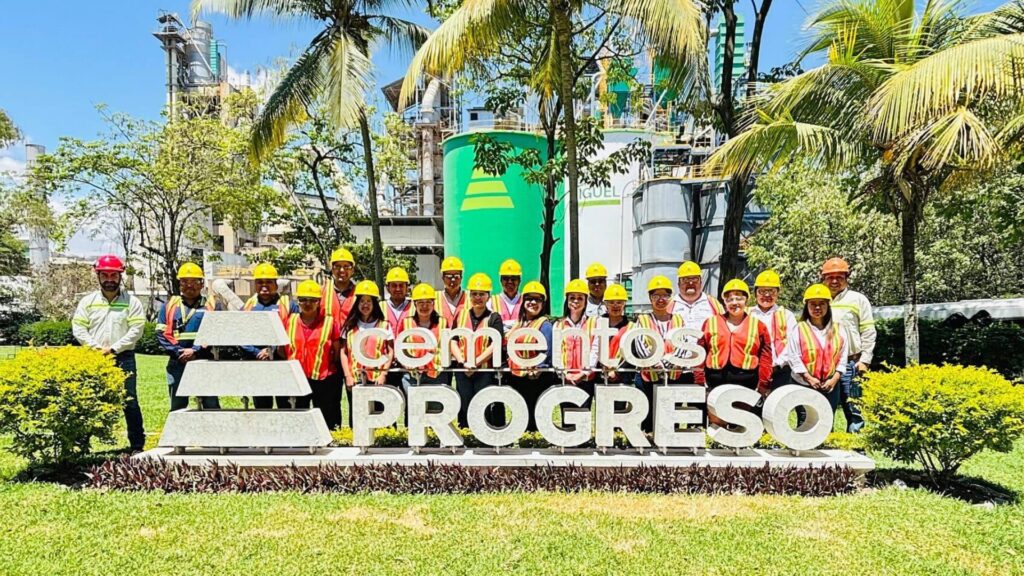 Estudiantes de Salud y Seguridad Ocupacional viven la seguridad industrial en acción en Planta San Miguel
