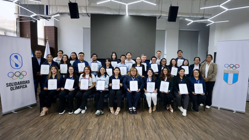 Curso de Administración Deportiva celebra su edición 100 fortaleciendo la formación del deporte guatemalteco