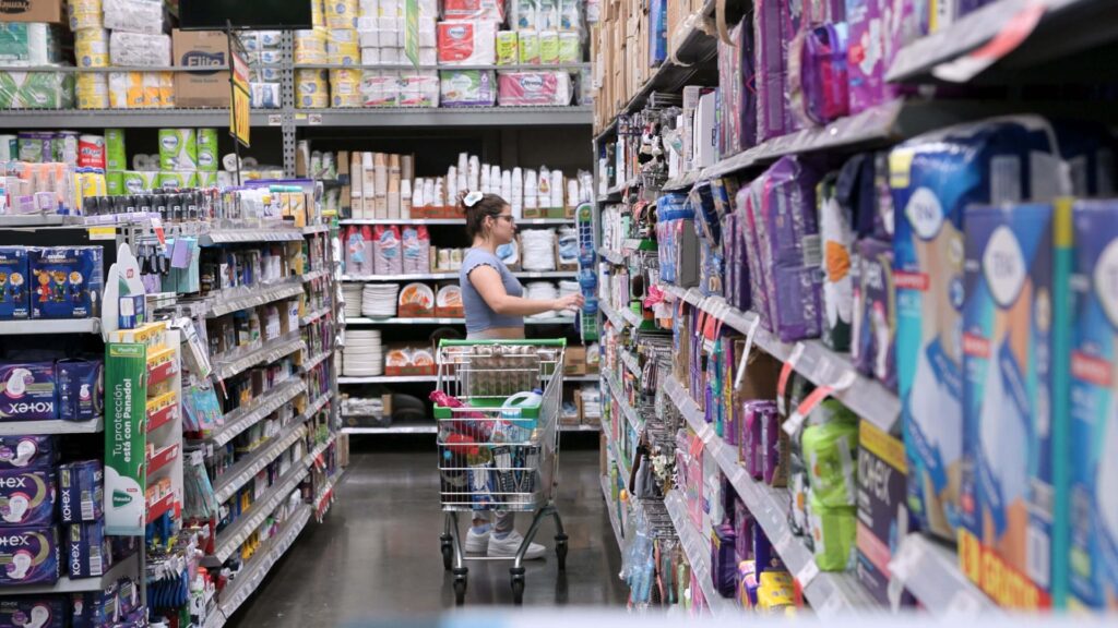 Walmart mantiene precios bajos en productos esenciales para las familias guatemaltecas