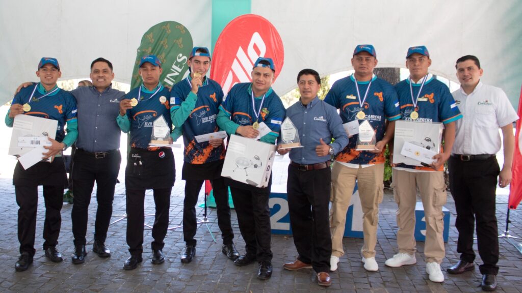 Los Cebollines celebra la gran carrera “¡Arriba las Charolas!” con destreza, equilibrio y velocidad