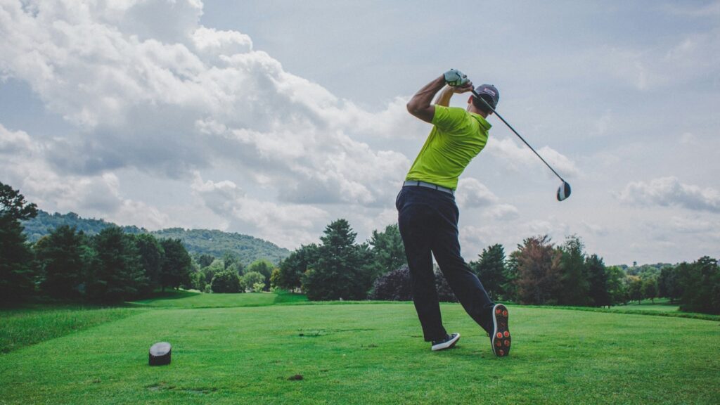 Golf sin lesiones: consejos para cuidar tu salud dentro y fuera del campo