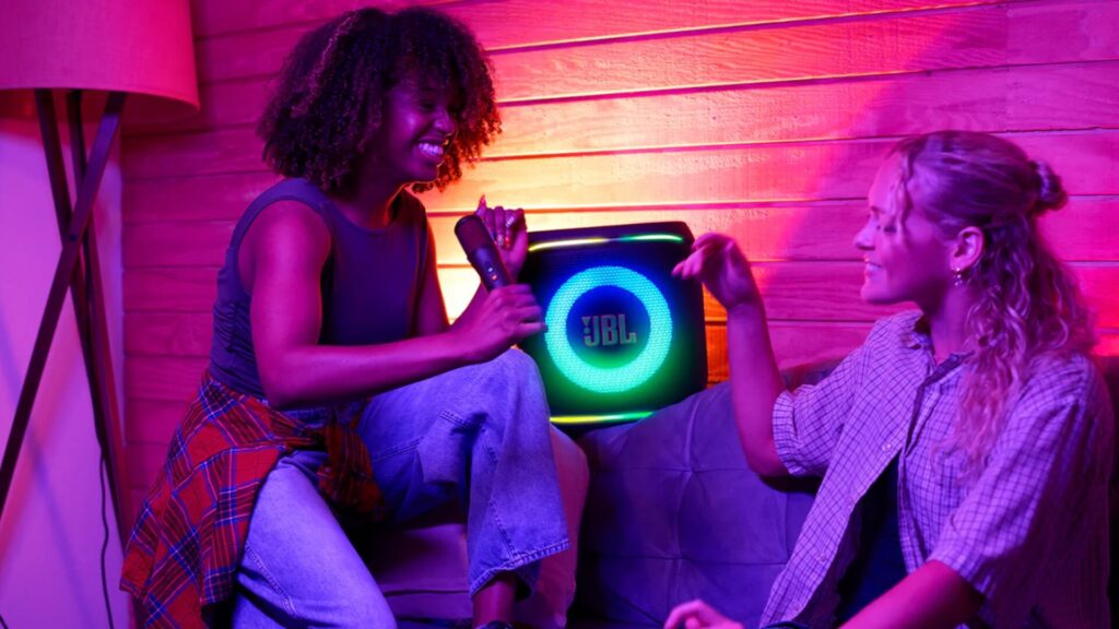 JBL incorpora inteligencia artificial a la línea PartyBox para llevar la experiencia de sonido a otro nivel