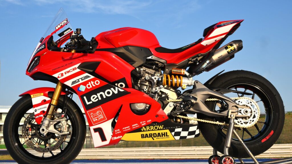 Lenovo se convierte en patrocinador principal de la Lenovo V2 Future Champ Academy – Garage 51 | Ducati