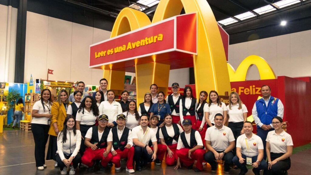 McDonald’s invita a las familias a descubrir que leer es una aventura en FILGUA 2026