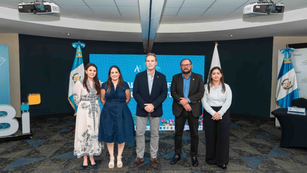 Festival de las Flores celebra 10 años y llega por primera vez a Petén