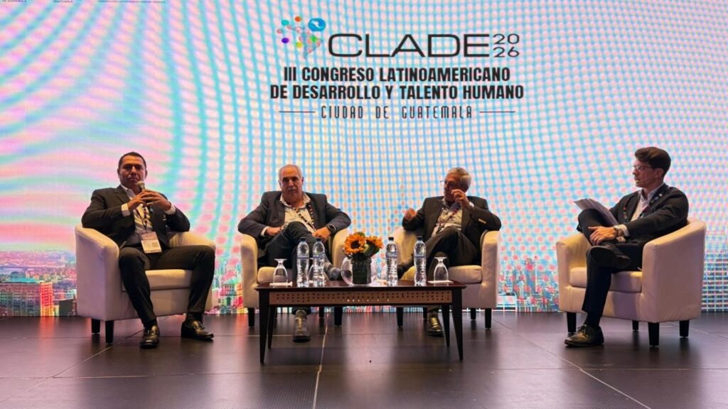 Inteligencia artificial impulsa cambios en la gestión del talento en el sector bancario