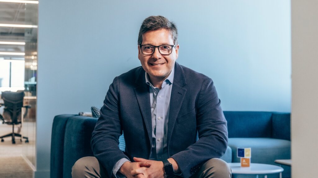 Visa nombra a César Espinoza Rommyngth líder de Visa Direct en América Latina
