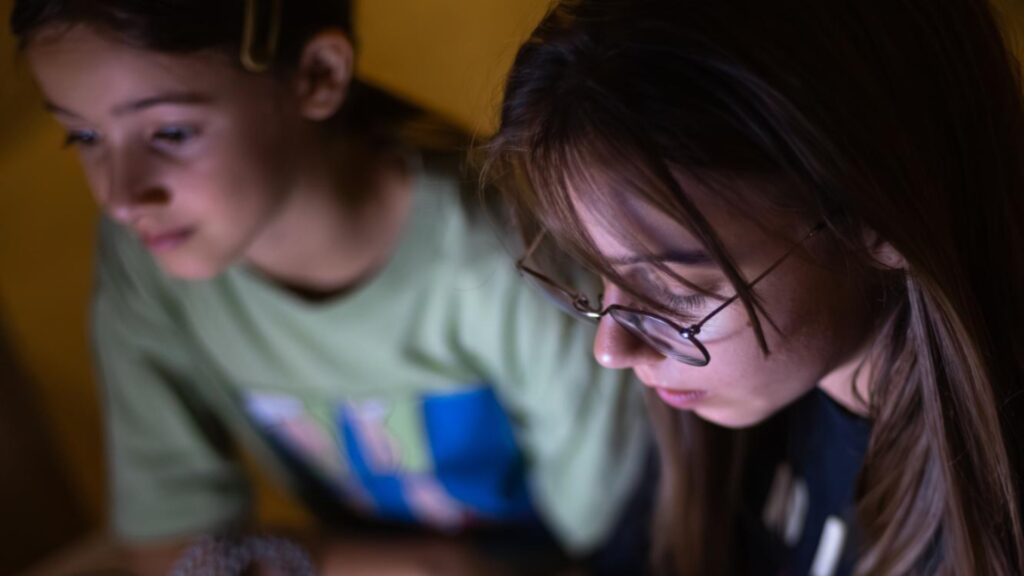 ChatGPT para adolescentes: seguridad y nuevos retos ante el avance de la IA