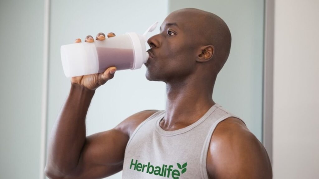 Proteína después de entrenar: ¿realmente existe una ventana anabólica de una hora?