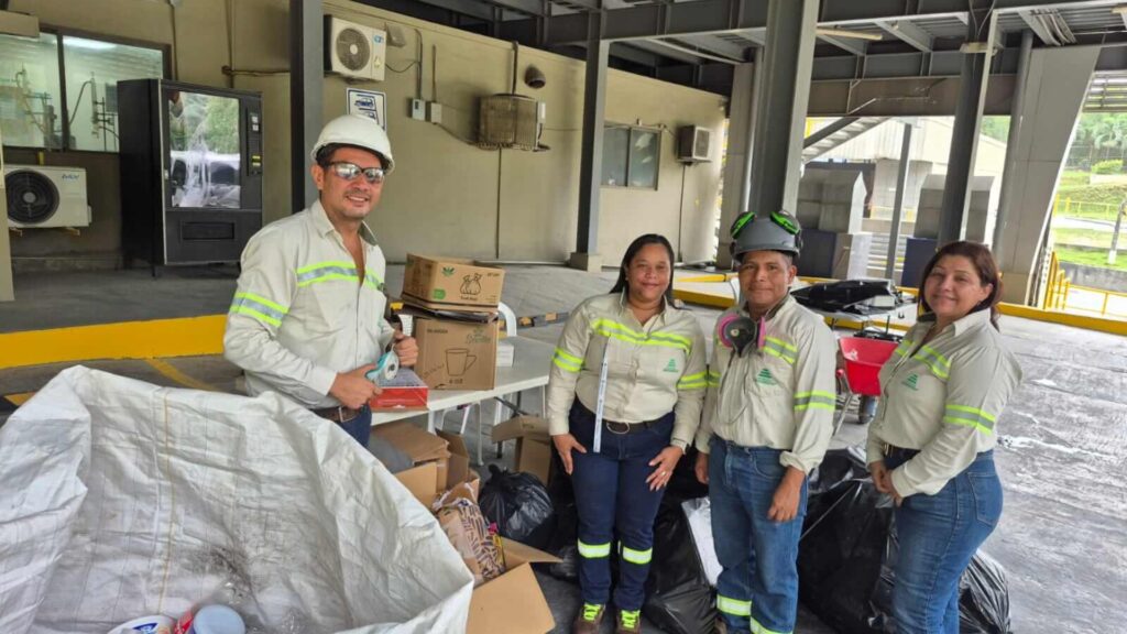 Colaboradores de Cementos Progreso Panamá impulsan la cultura ambiental con una jornada de reciclaje