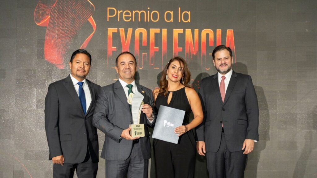 Premio a la Excelencia reconoce obras que impulsan el desarrollo regional