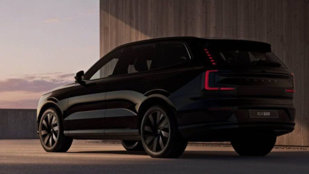 Volvo EX90: el vehículo premium que evoluciona con el tiempo