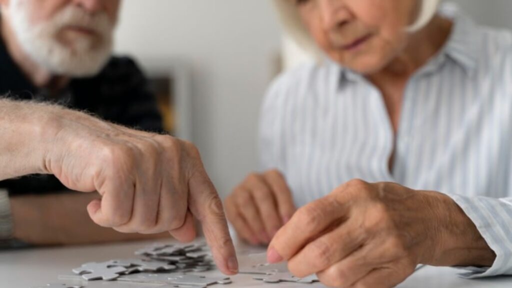 Especialistas hacen llamado a derribar estigmas sobre el Alzheimer