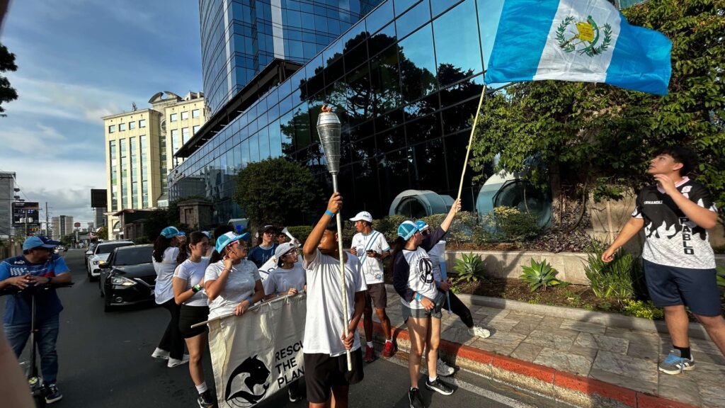 Antorcha con propósito iluminó el camino hacia una Guatemala más consciente
