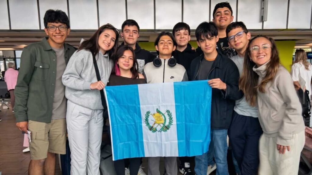Guatemala destaca en el Mundial Escolar de Debate MED 2026 en Panamá