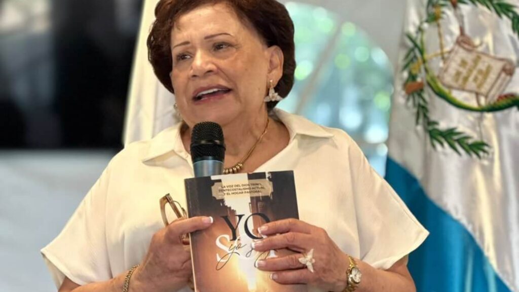 Dra. Blanca Lutty Girón presenta en Guatemala su libro “Yo Soy”, una obra teológica y vivencial