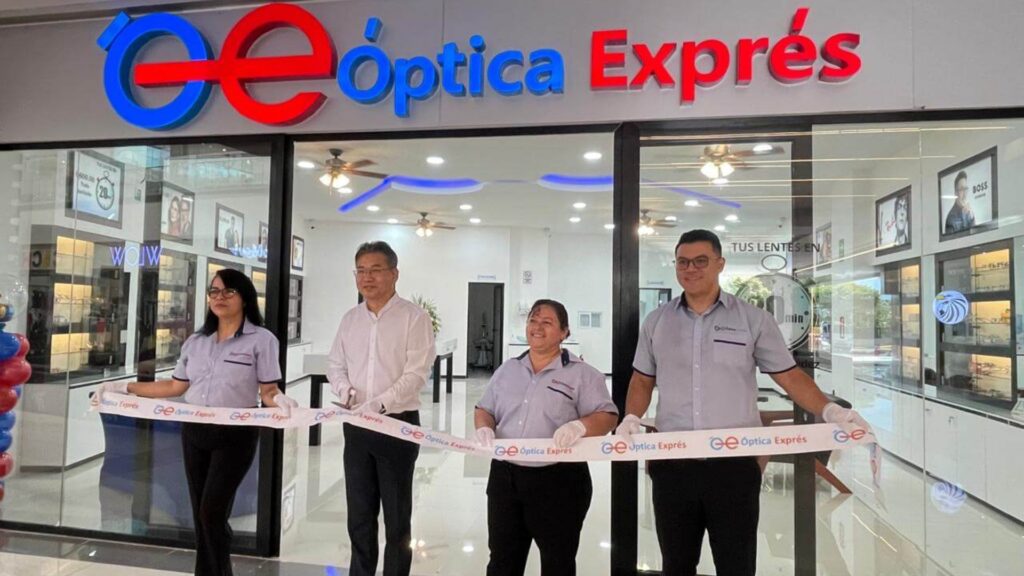 Óptica Exprés abre en Metrocentro con tecnología, rapidez y accesibilidad