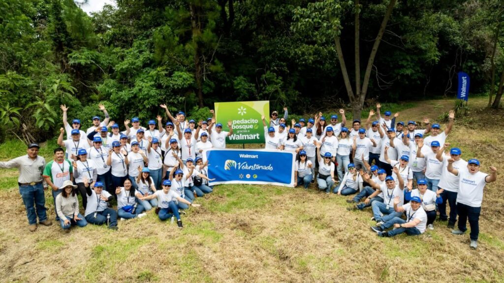 Walmart siembra más de 1,000 árboles en jornada de reforestación en Parque Ecológico Florencia