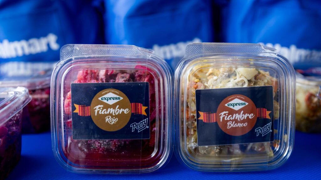 Walmart se prepara para la temporada de fiambre con amplio surtido
