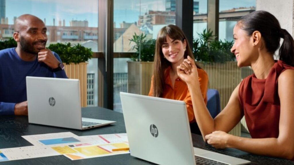 HP 2026: la salud laboral mejora mientras crece la adopción de inteligencia artificial