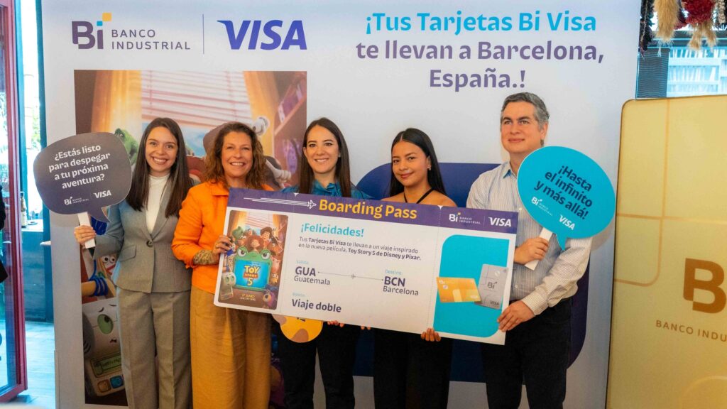 Banco Industrial y Visa premian a los ganadores con un viaje a Barcelona inspirado en Toy Story 5